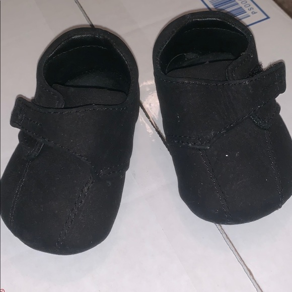 Baby shoes! NWOT - Picture 2 of 6